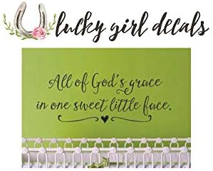 Етикети Lucky Girl Винил декорация за стени Цялата Божията Благодат е в едно най-сладкото филмова за детска стая Ширина от 32 инча и височина 12,25 инча