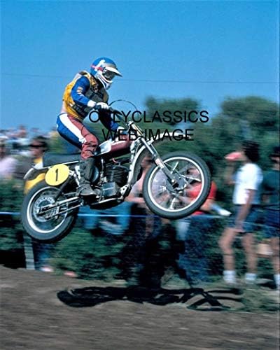Само класика 1974 г. ХЕЙКИ МИККОЛА Шампион Husqvarna по мотокрос мотоциклети 8X10 Снимка